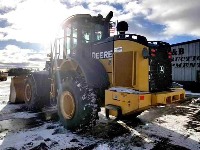 Image of John Deere 724K equipment image 2