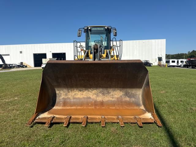 Image of John Deere 724K equipment image 1