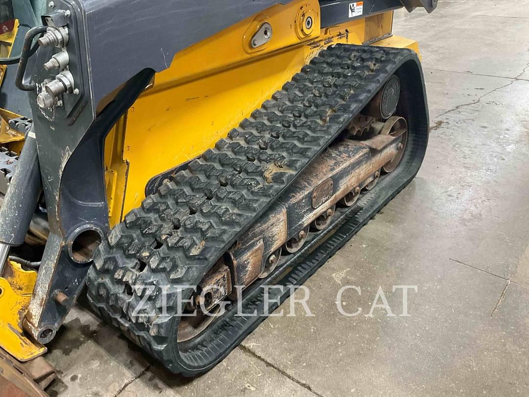 Image of John Deere 333G Primary image