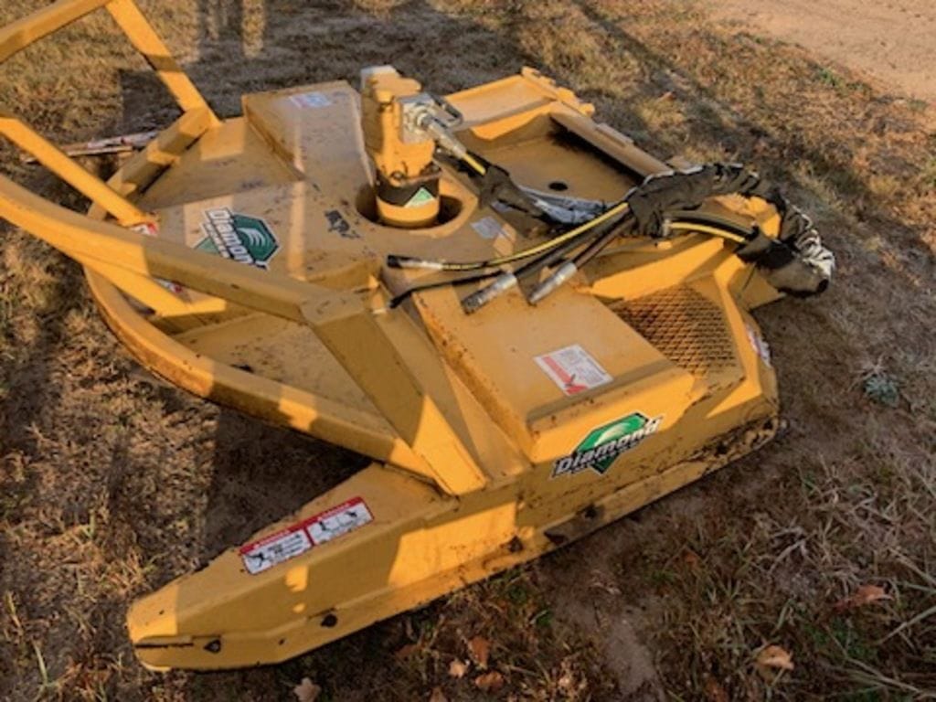 2016 Diamond Mowers Undetermined Equipment Image0