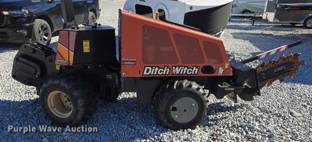 Image of Ditch Witch 410SX equipment image 3