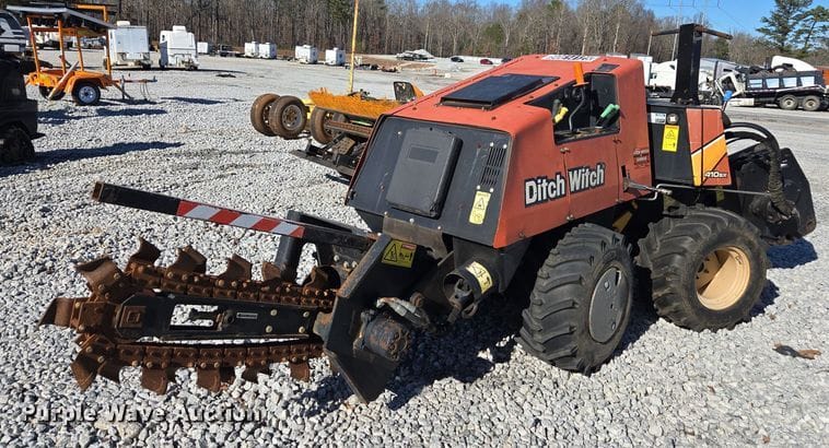 2016 Ditch Witch 410SX Equipment Image0