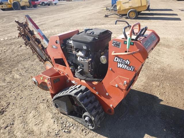 Image of Ditch Witch C16X equipment image 3