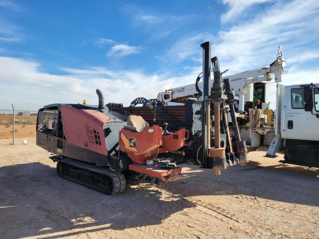 2016 Ditch Witch JT25 Equipment Image0