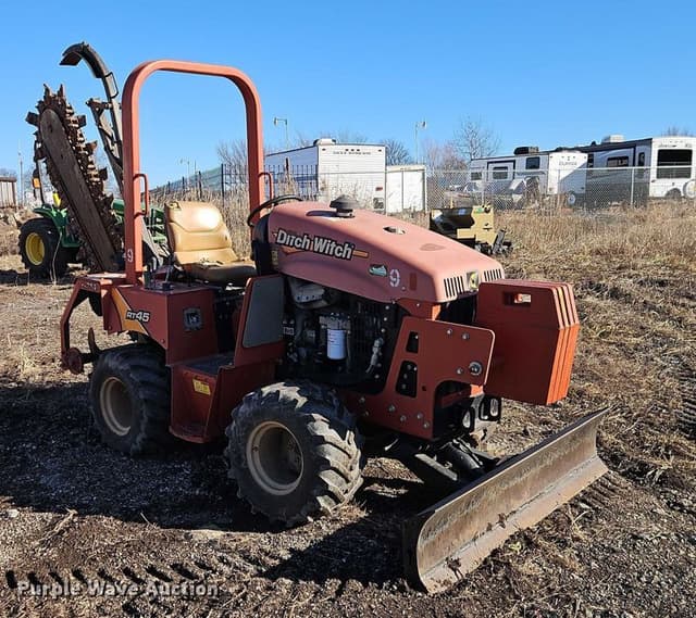 Image of Ditch Witch RT45 equipment image 2