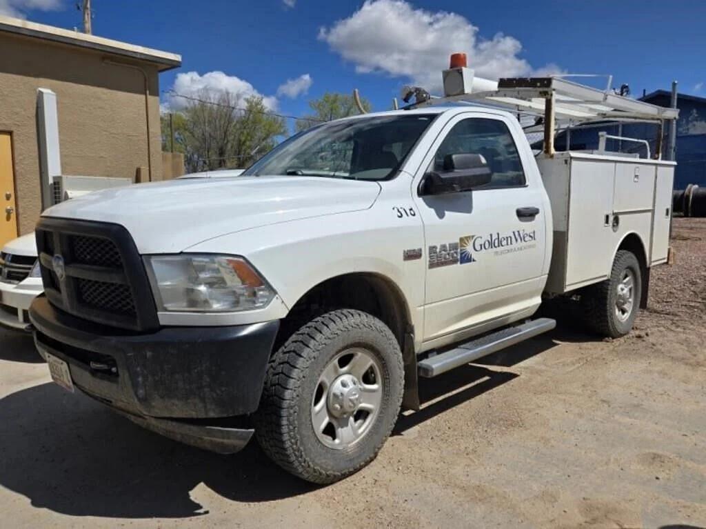 Image of Dodge Ram 3500 Primary image