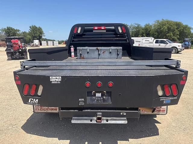 Image of Dodge Ram 3500 equipment image 3