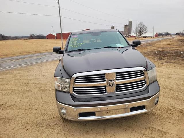 Image of Dodge Ram 1500 equipment image 3