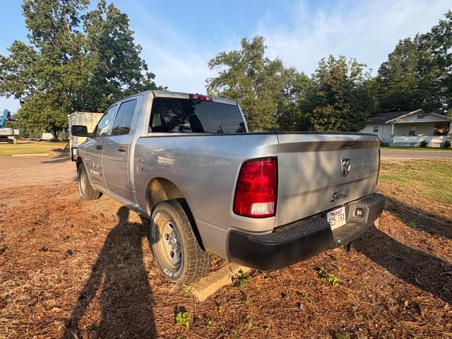 Image of Dodge Ram 1500 equipment image 3