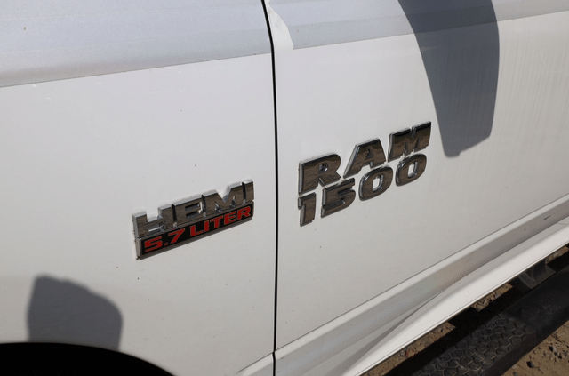 Image of Dodge Ram 1500 equipment image 3