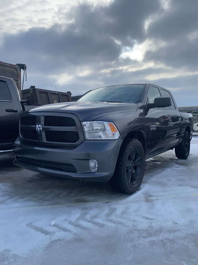 Image of Dodge Ram 1500 equipment image 2