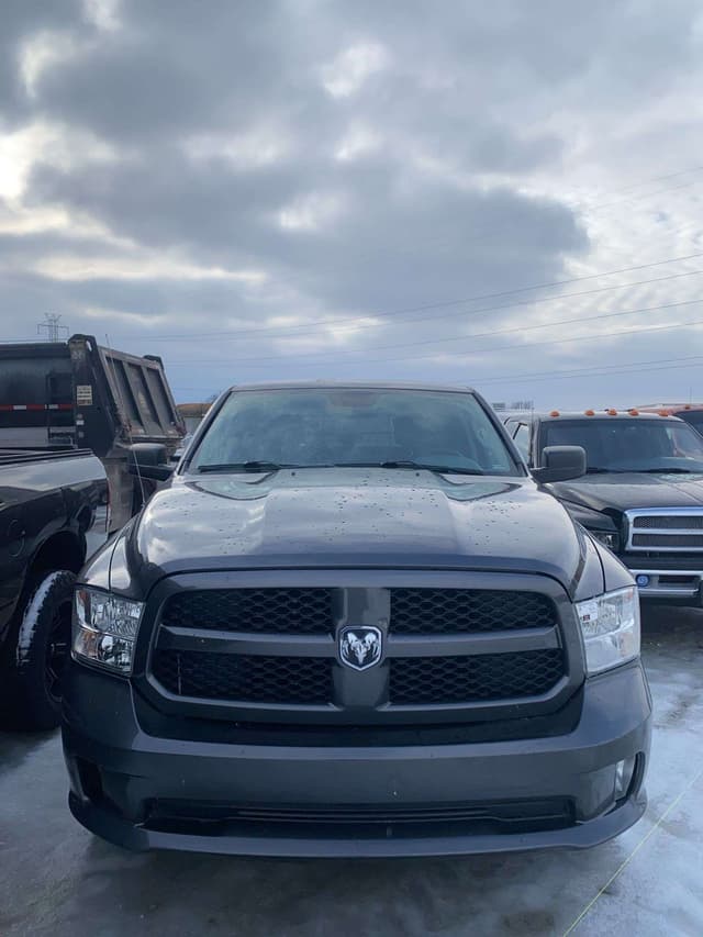 Image of Dodge Ram 1500 equipment image 3