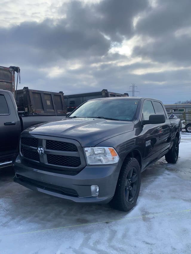 Image of Dodge Ram 1500 equipment image 1