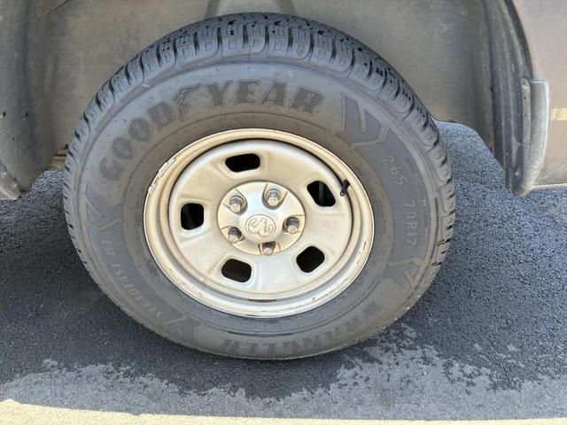 Image of Dodge Ram 1500 equipment image 4