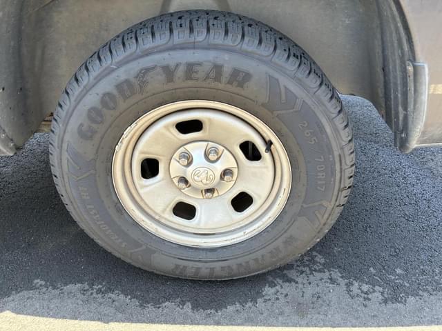 Image of Dodge Ram 1500 equipment image 4