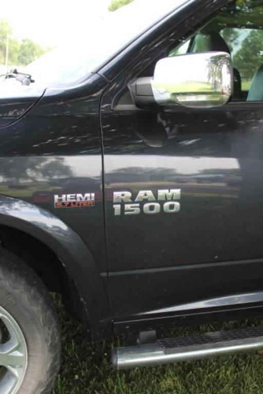 Image of Dodge Ram 1500 equipment image 3