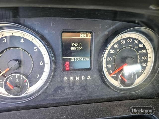 Image of Dodge Ram 1500 equipment image 4