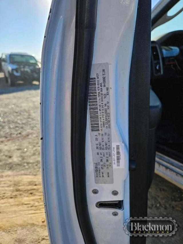 Image of Dodge Ram 1500 equipment image 3