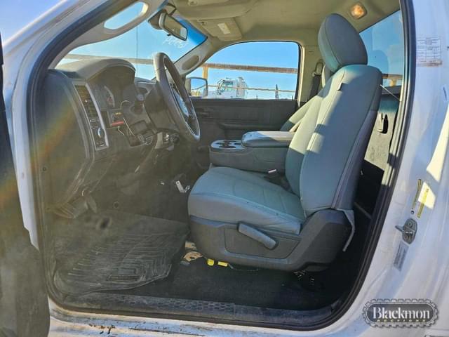 Image of Dodge Ram 1500 equipment image 2