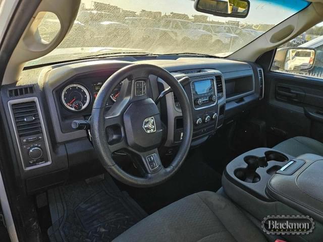 Image of Dodge Ram 1500 equipment image 4