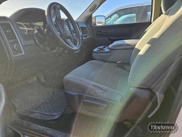 Image of Dodge Ram 1500 equipment image 3