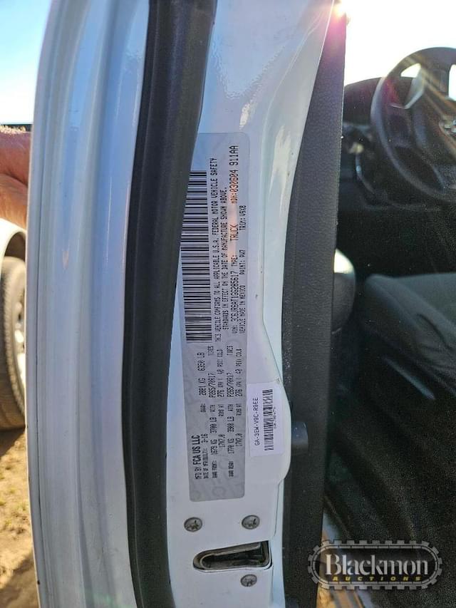 Image of Dodge Ram 1500 equipment image 2