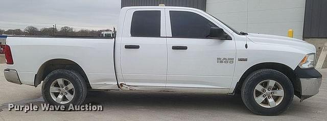 Image of Dodge Ram 1500 equipment image 3