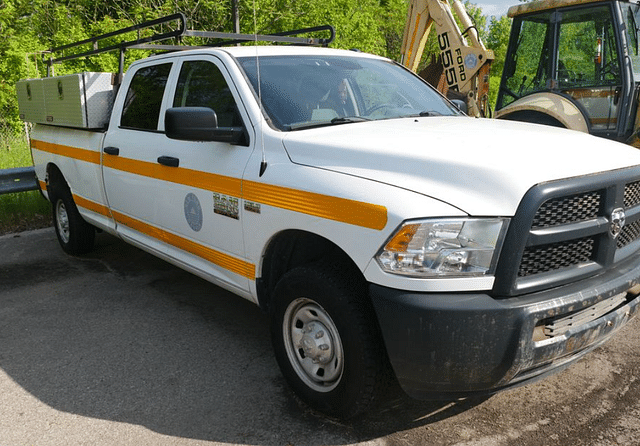 Image of Dodge Ram 2500 equipment image 4