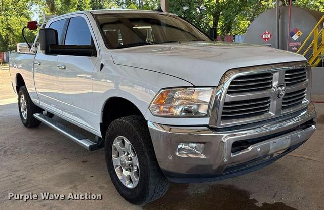 Image of Dodge Ram 2500 equipment image 2