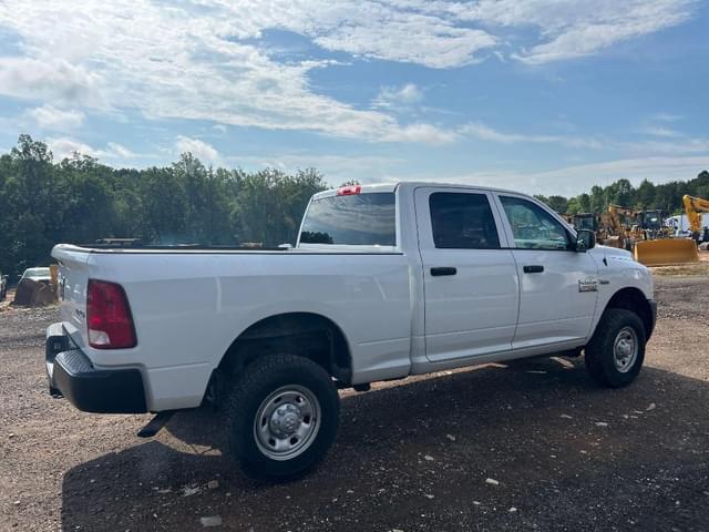 Image of Dodge Ram 2500 equipment image 2