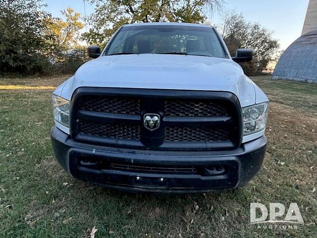 Image of Dodge Ram 2500 equipment image 2