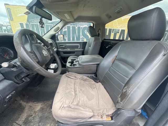 Image of Dodge Ram 2500HD equipment image 4