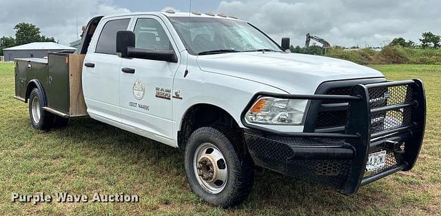 Image of Dodge Ram 3500 equipment image 2