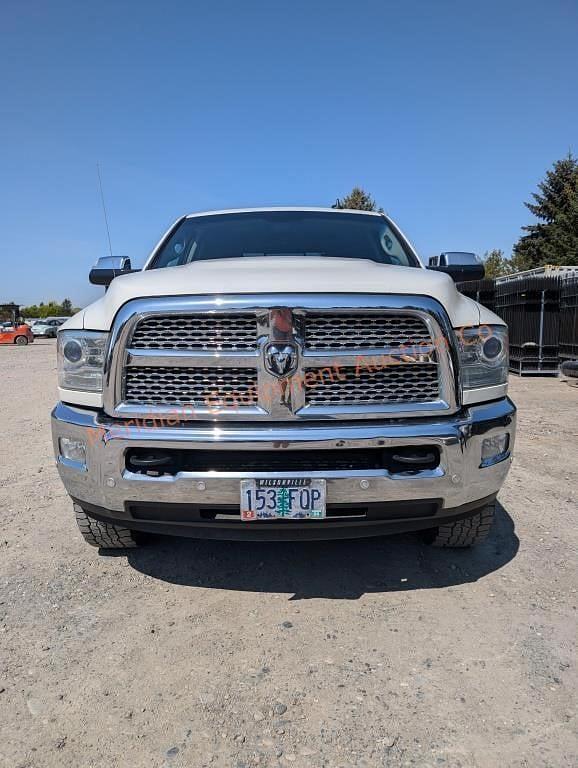 Image of Dodge Ram 3500 equipment image 3
