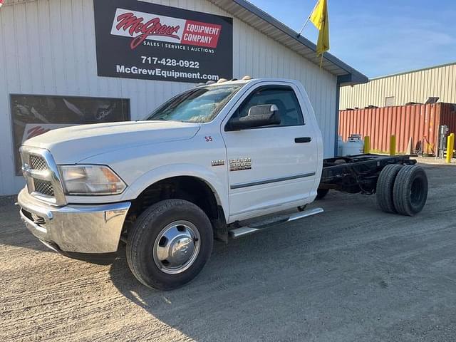 Image of Dodge Ram 3500 equipment image 1