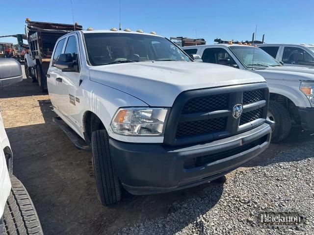 Image of Dodge Ram 3500 equipment image 4