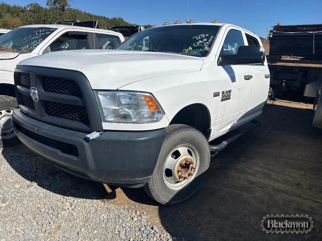 2016 Dodge Ram 3500 Equipment Image0