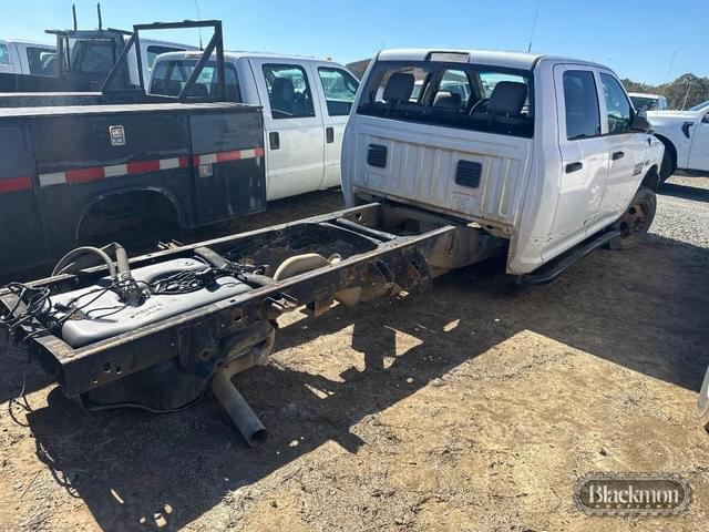 Image of Dodge Ram 3500 equipment image 3