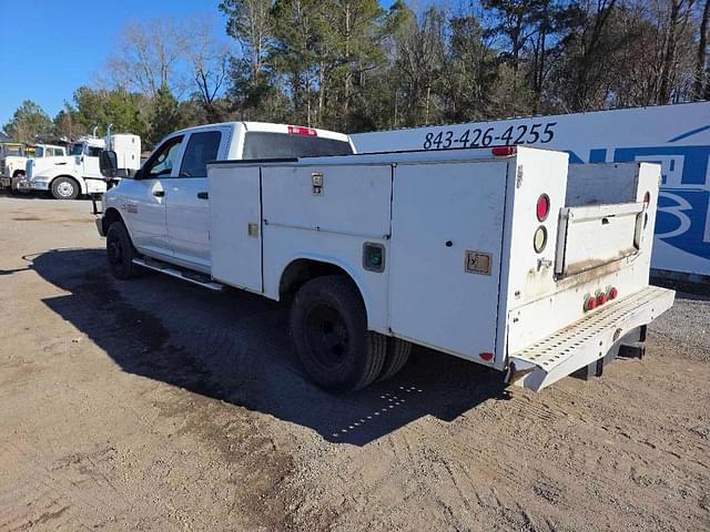 Image of Dodge Ram 3500 equipment image 4