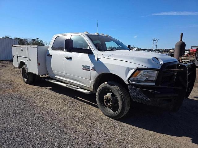 Image of Dodge Ram 3500 equipment image 1