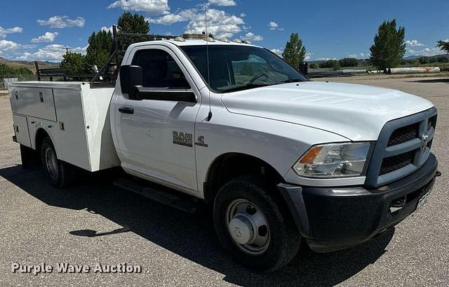 Image of Dodge Ram 3500 equipment image 2