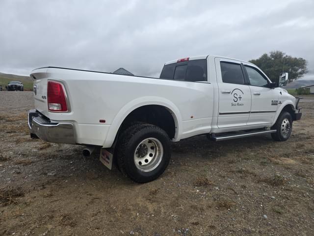 Image of Dodge Ram 3500HD equipment image 3