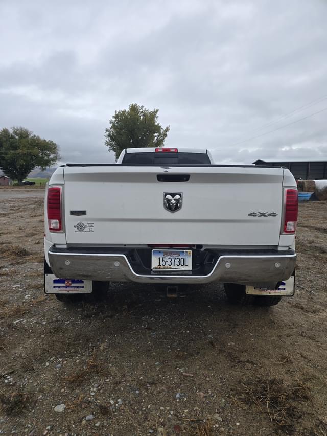 Image of Dodge Ram 3500HD equipment image 2