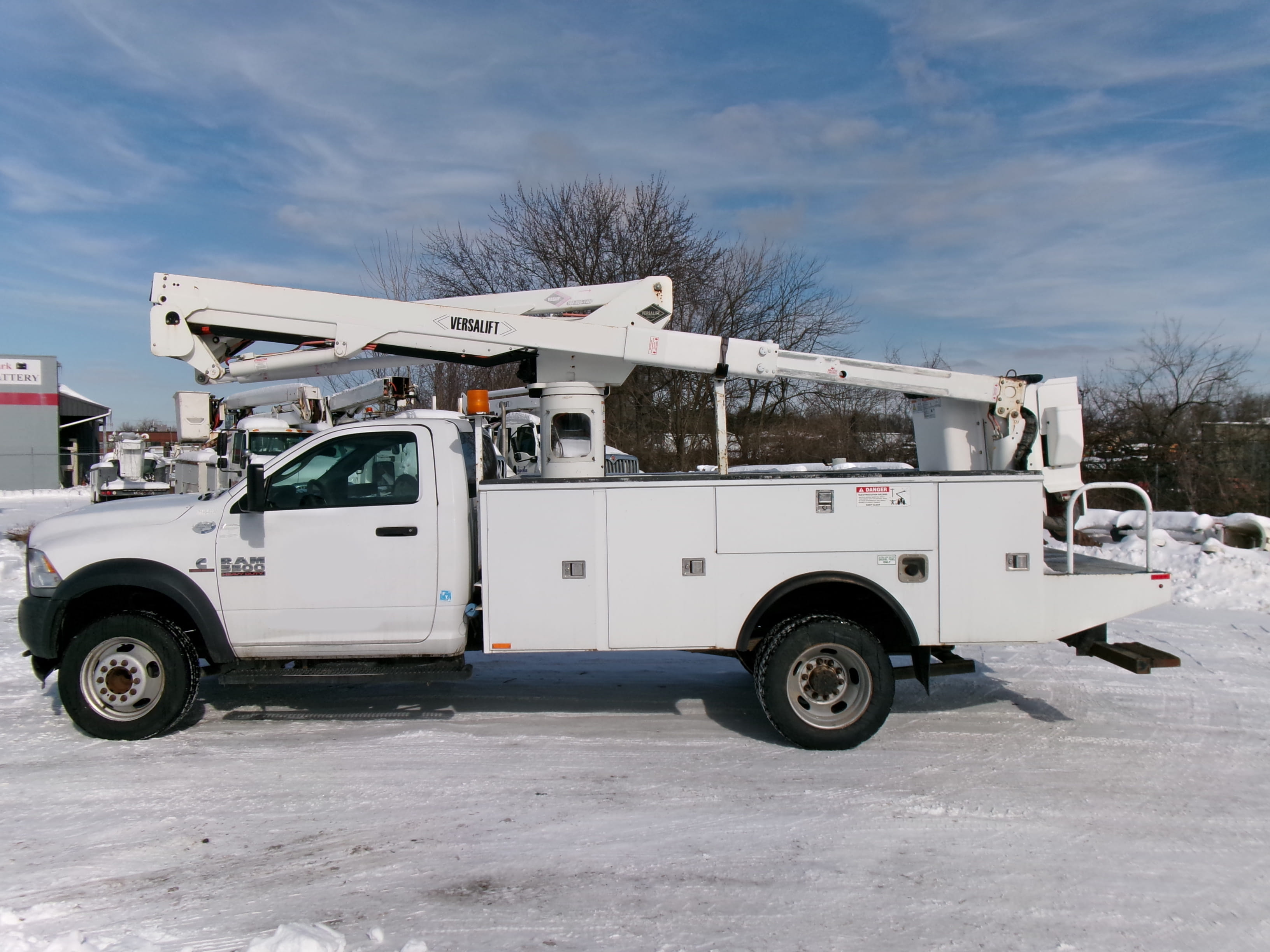 2016 Dodge Ram 5500HD Equipment Image0