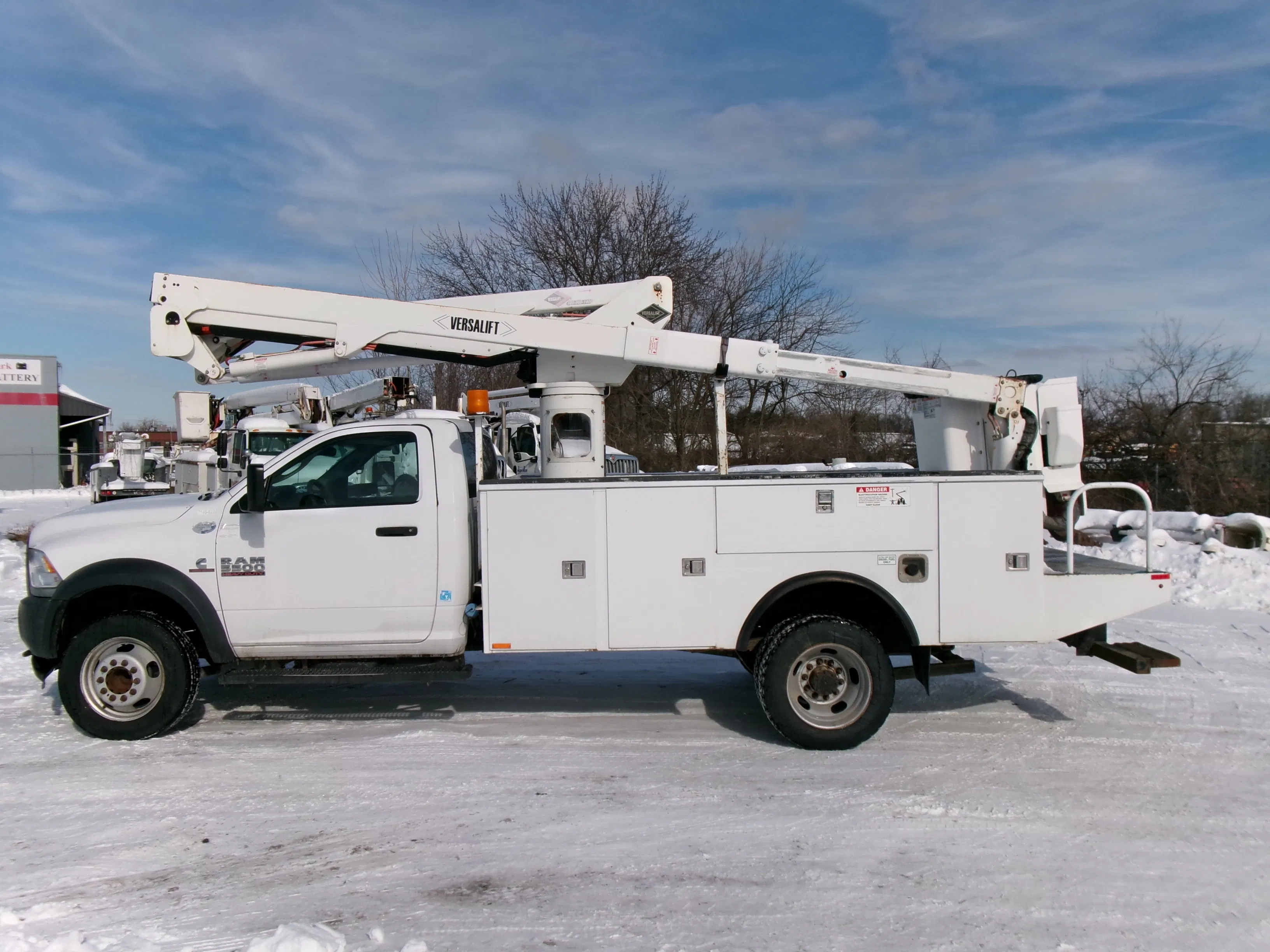 2016 Dodge Ram 5500HD Equipment Image0
