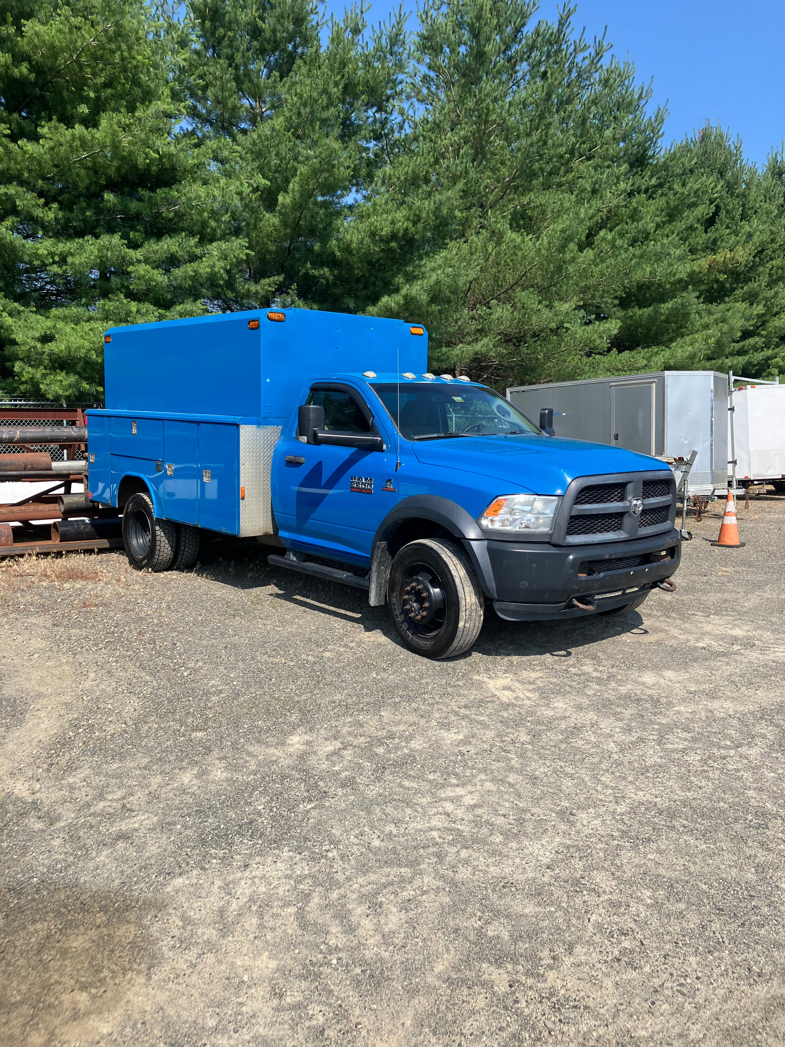 2016 Dodge Ram 5500HD Equipment Image0