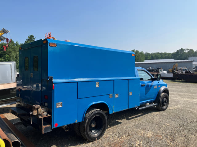 Image of Dodge Ram 5500HD equipment image 3