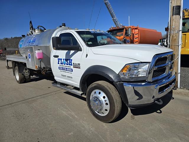 Image of Dodge Ram 5500 equipment image 2