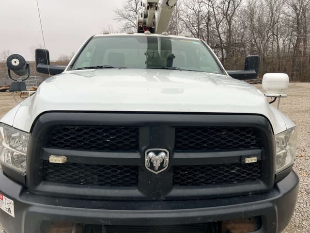 Image of Dodge Ram 5500 equipment image 2