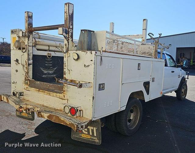 Image of Dodge Ram 5500HD equipment image 4